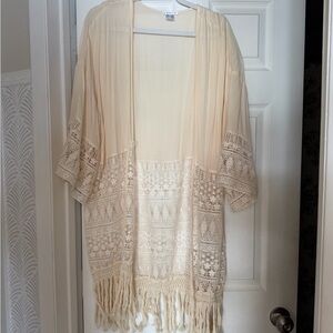VENUS Beige Lace Fringe Kimono